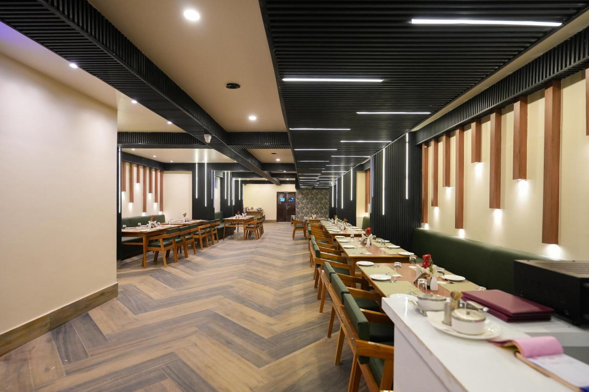 Purnia Hotel Pavitra מראה חיצוני תמונה