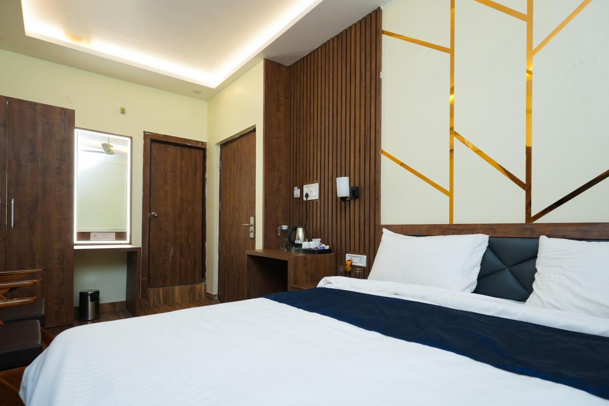 Purnia Hotel Pavitra מראה חיצוני תמונה