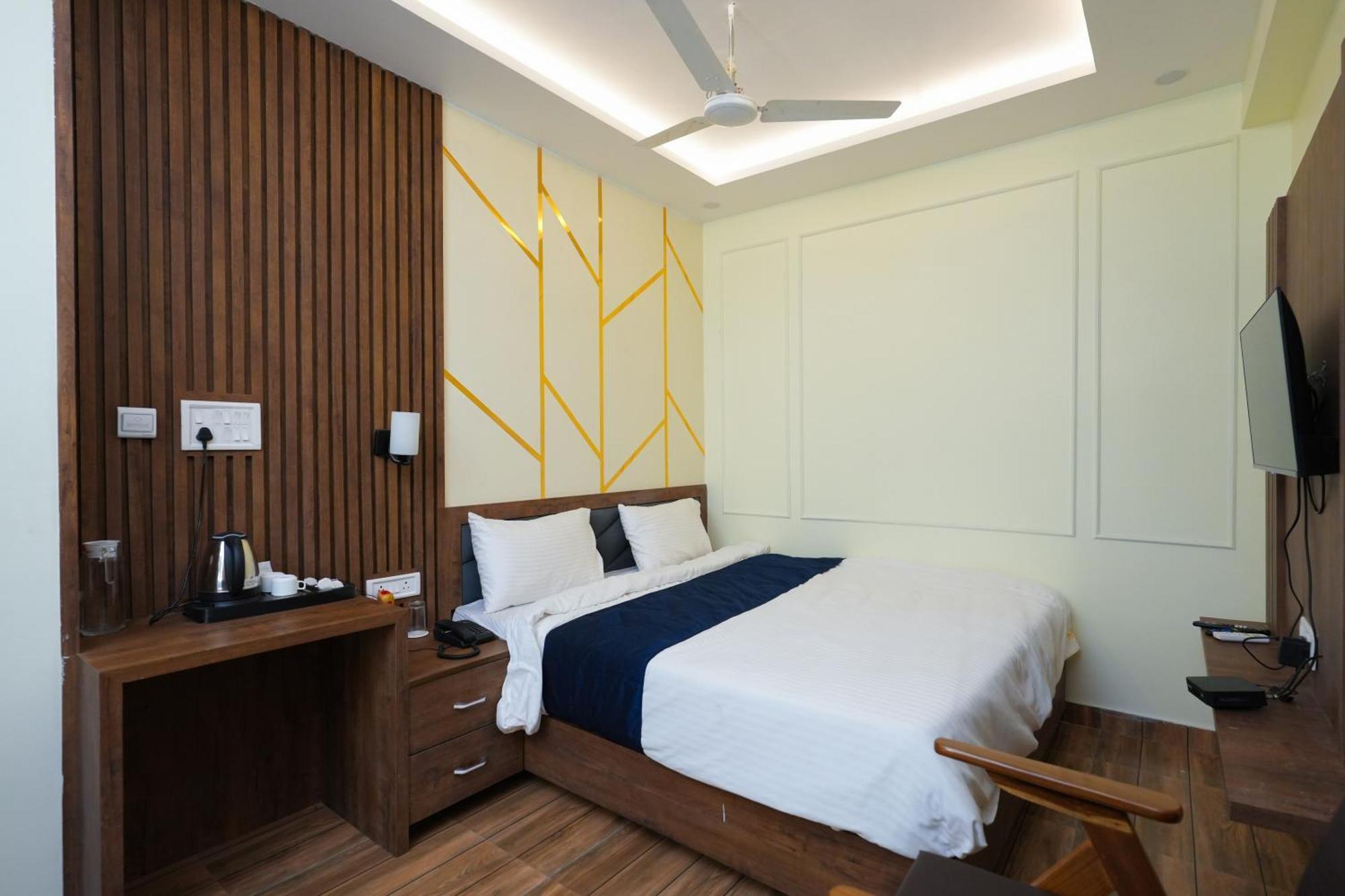 Purnia Hotel Pavitra מראה חיצוני תמונה