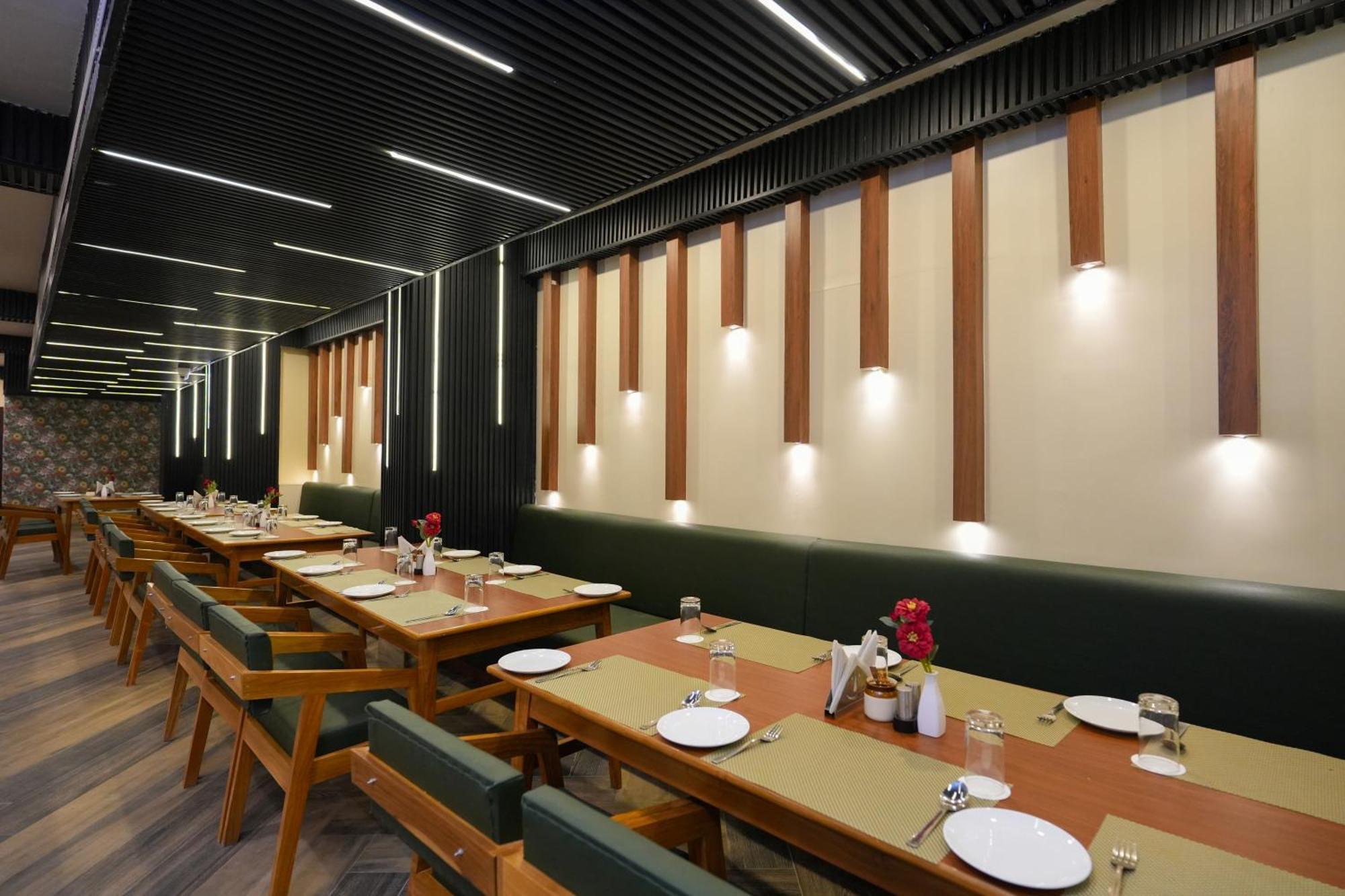Purnia Hotel Pavitra מראה חיצוני תמונה